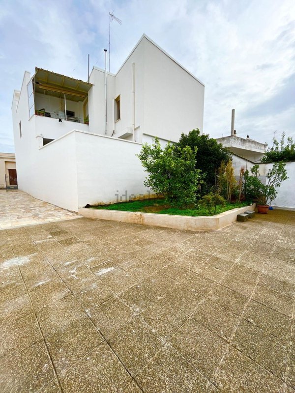 casa indipendente in vendita a Veglie