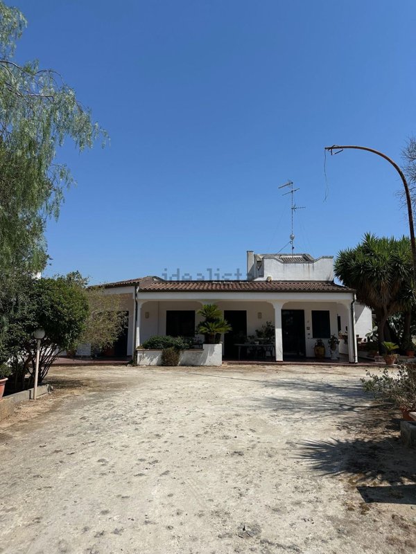 casa indipendente in vendita a Veglie