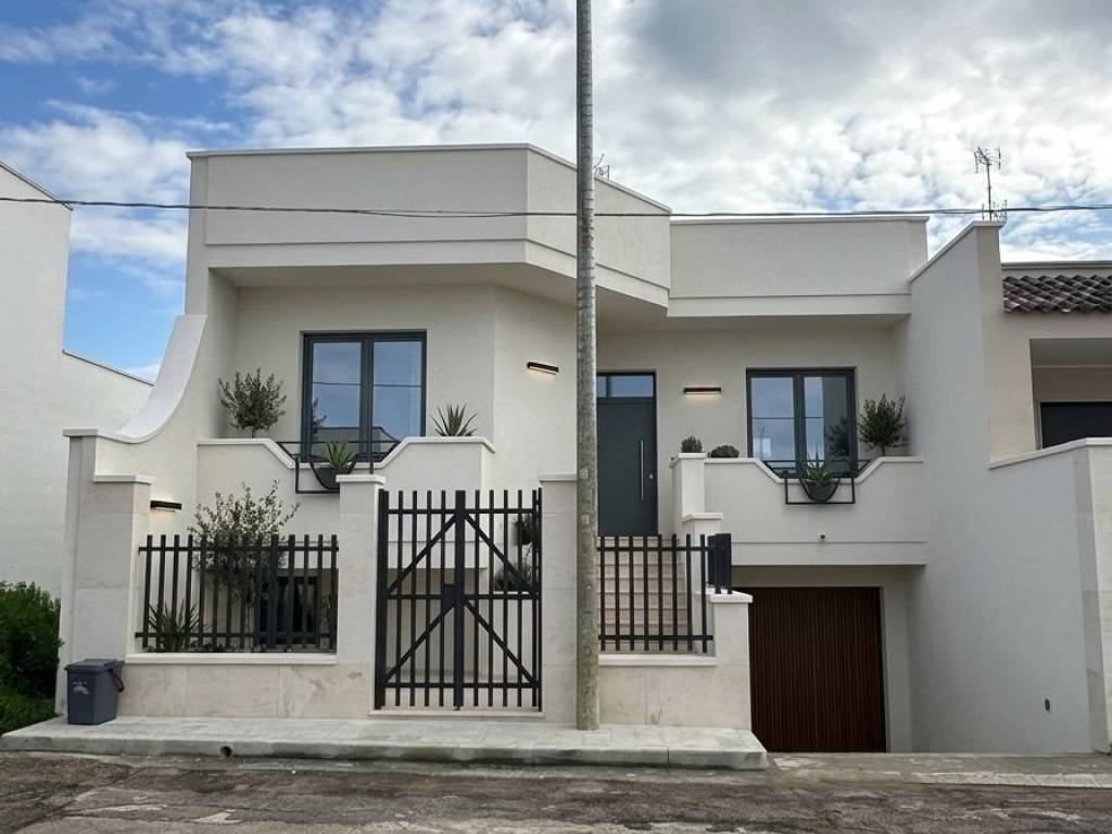 casa indipendente in vendita a Veglie
