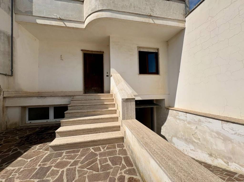 casa indipendente in vendita a Vernole in zona Vanze