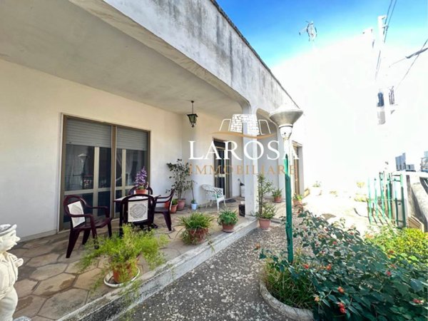 casa indipendente in vendita a Vernole in zona Strudà