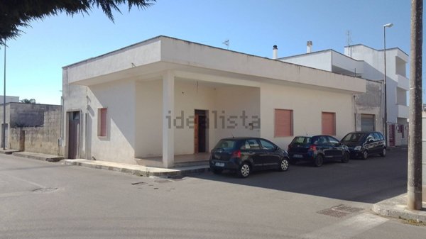 casa indipendente in vendita a Vernole