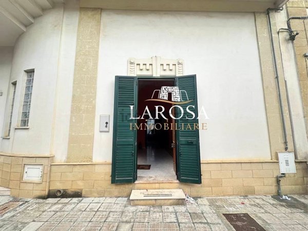 appartamento in vendita a Vernole in zona Pisignano