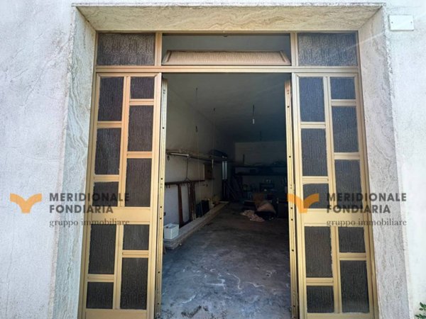 casa indipendente in vendita a Vernole