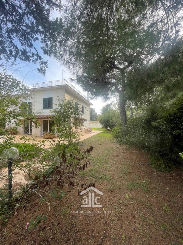 casa indipendente in vendita a Vernole