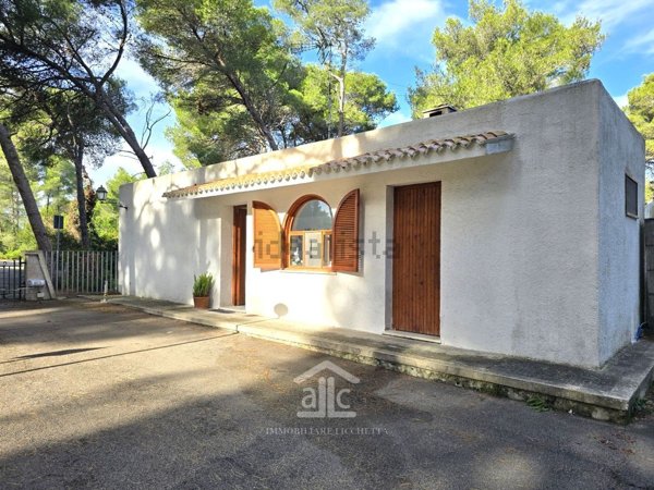 casa indipendente in vendita a Vernole