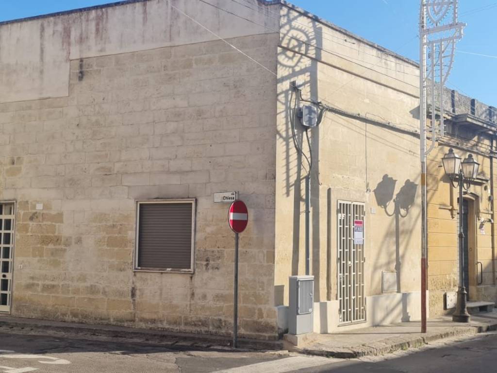 negozio in vendita a Vernole