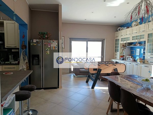 casa indipendente in vendita a Vernole in zona Pisignano