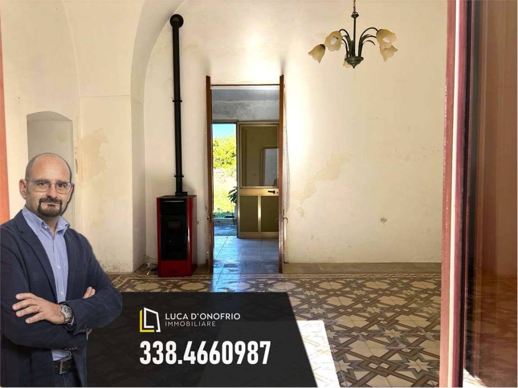casa indipendente in vendita a Vernole