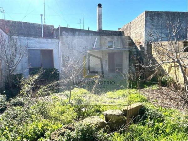 casa indipendente in vendita a Vernole