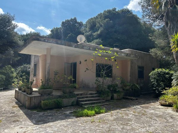 casa indipendente in vendita a Vernole