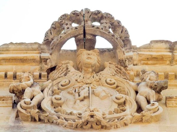 intera palazzina in vendita a Vernole in zona Strudà