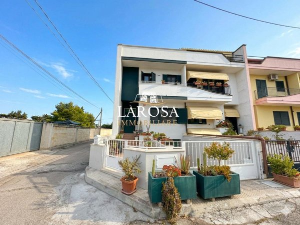 casa indipendente in vendita a Vernole