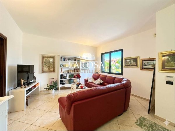 casa indipendente in vendita a Vernole