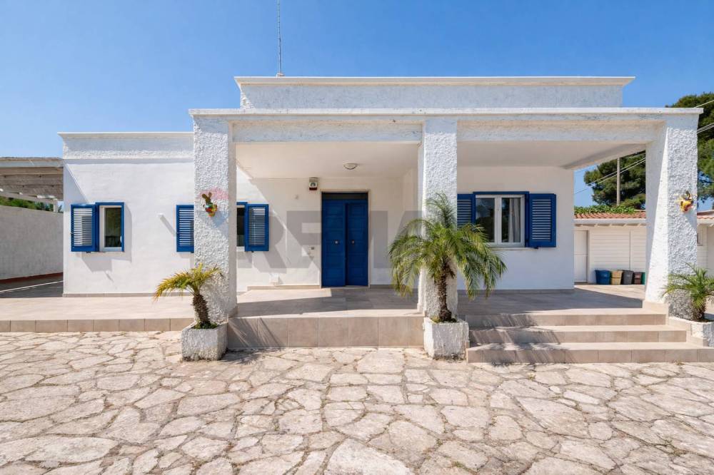 casa indipendente in vendita a Vernole