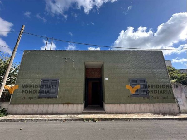 casa indipendente in vendita a Vernole