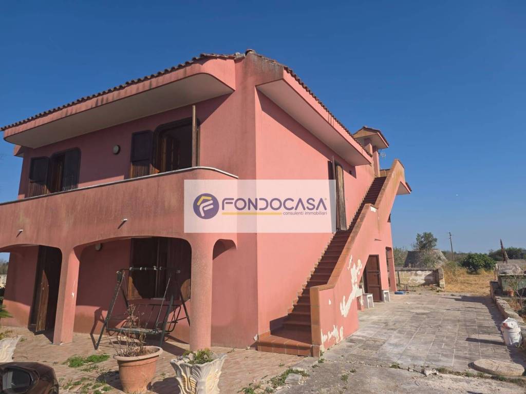 casa indipendente in vendita a Vernole