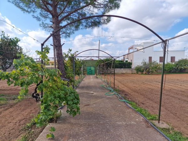 terreno edificabile in vendita a San Cassiano