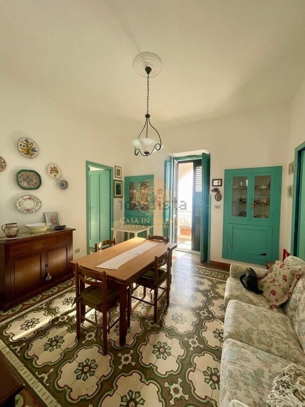 casa indipendente in vendita a Castro(LE)