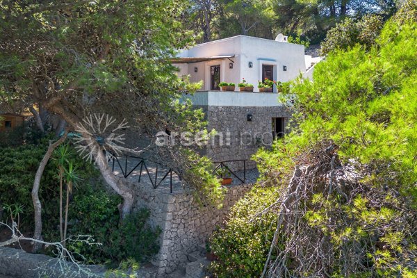casa indipendente in vendita a Castro(LE)
