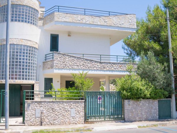 appartamento in vendita a Castro(LE)