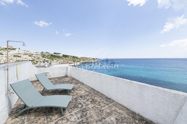 casa indipendente in vendita a Castro(LE)