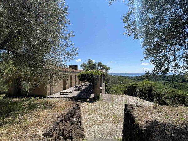 casa indipendente in vendita a Castro(LE)