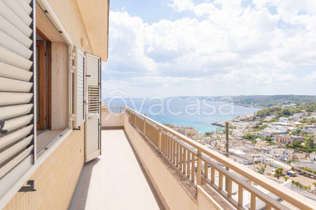 casa indipendente in vendita a Castro(LE)