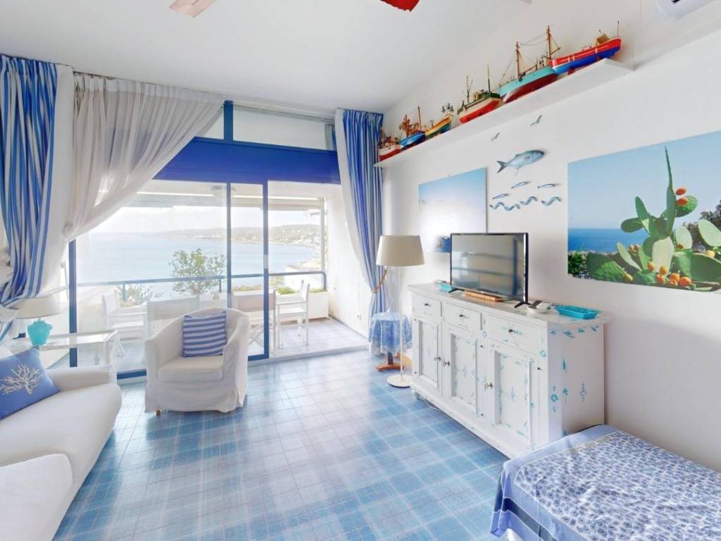 appartamento in vendita a Castro(LE)