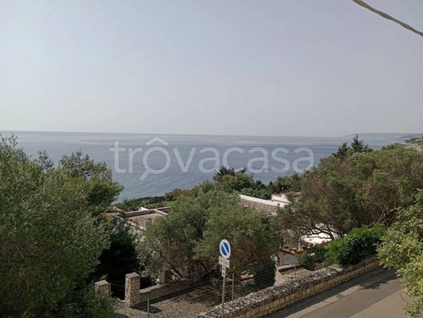 casa indipendente in vendita a Castro(LE)