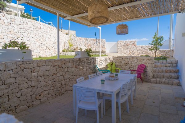 casa indipendente in vendita a Castro(LE)