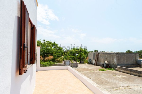 casa indipendente in vendita a Castro(LE)