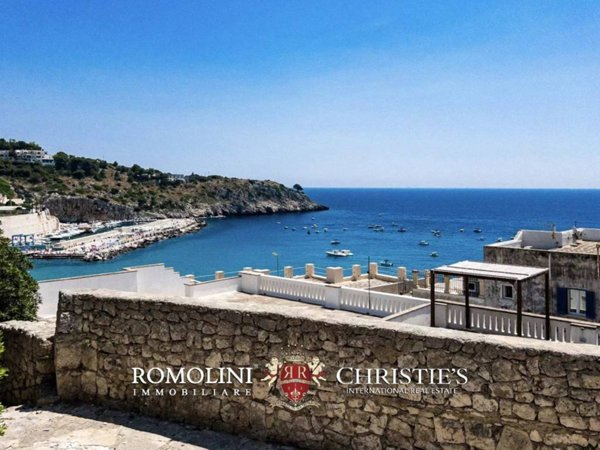 casa indipendente in vendita a Castro(LE)