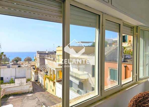appartamento in vendita a Castro(LE)