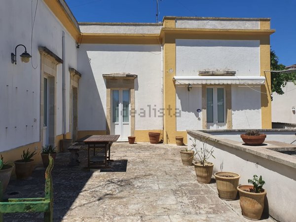 casa indipendente in vendita a Castro(LE)