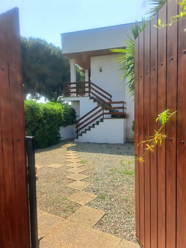 casa indipendente in vendita a Castro(LE)