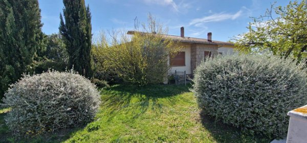 casa indipendente in vendita a Castro(LE)