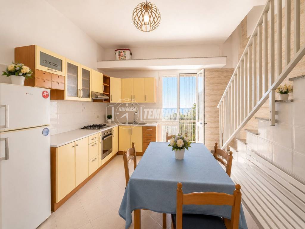 casa indipendente in vendita a Castro(LE)