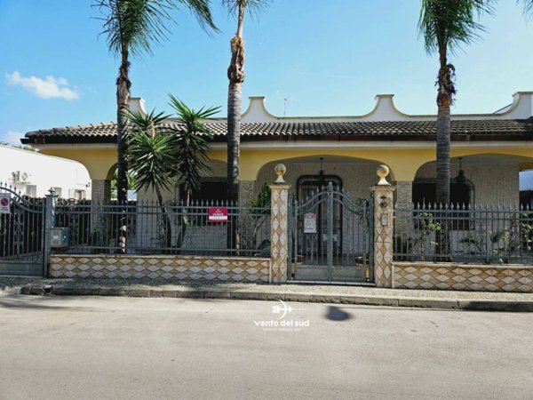 casa indipendente in vendita a Porto Cesareo