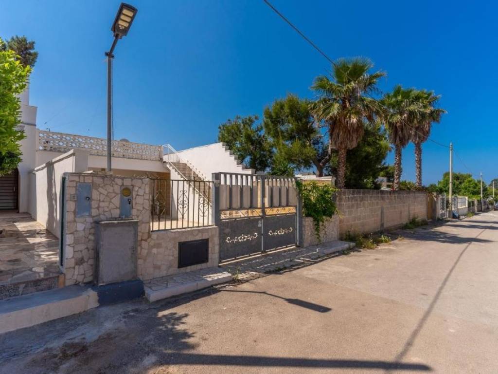 casa indipendente in vendita a Porto Cesareo