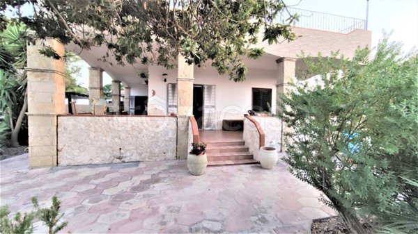 casa indipendente in vendita a Porto Cesareo in zona Torre Lapillo