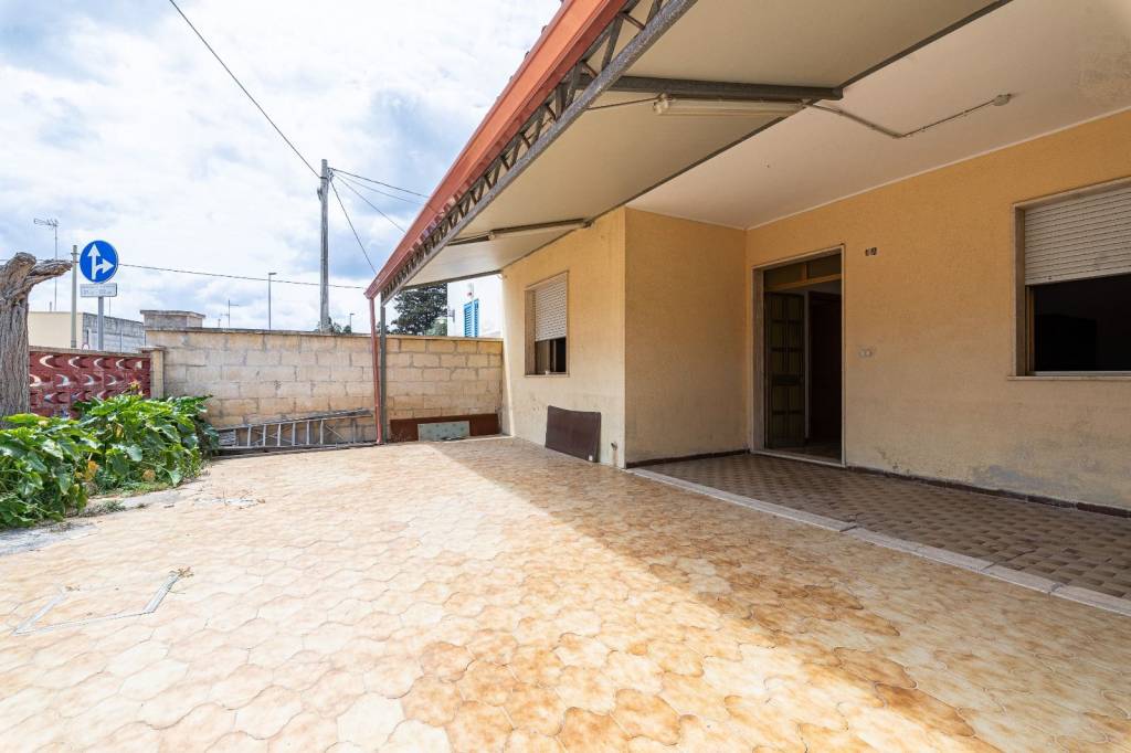 casa indipendente in vendita a Porto Cesareo in zona Torre Lapillo