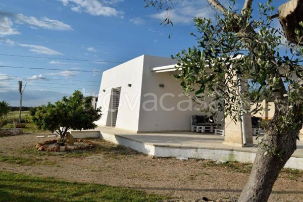 casa indipendente in vendita a Porto Cesareo in zona Torre Lapillo