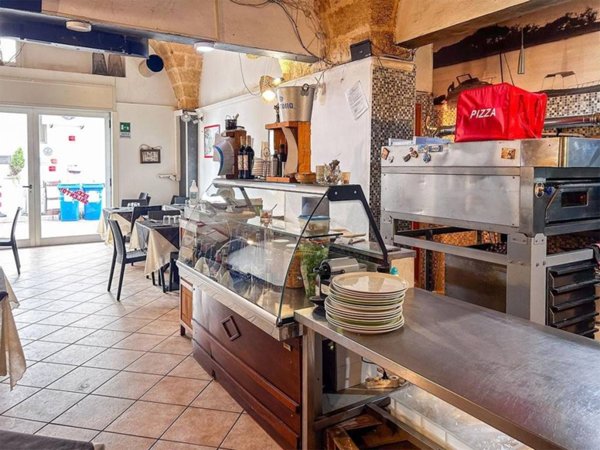 negozio in vendita a Porto Cesareo