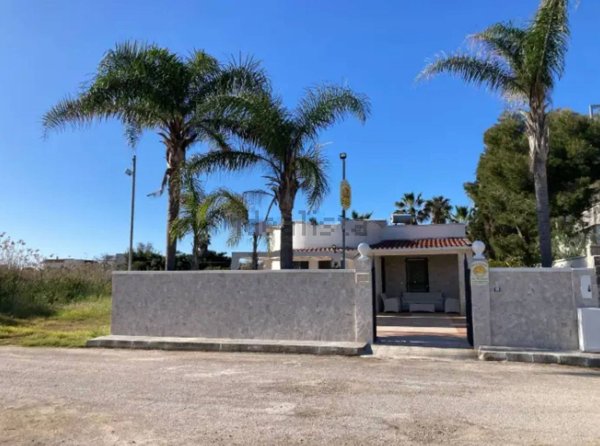 casa indipendente in vendita a Porto Cesareo