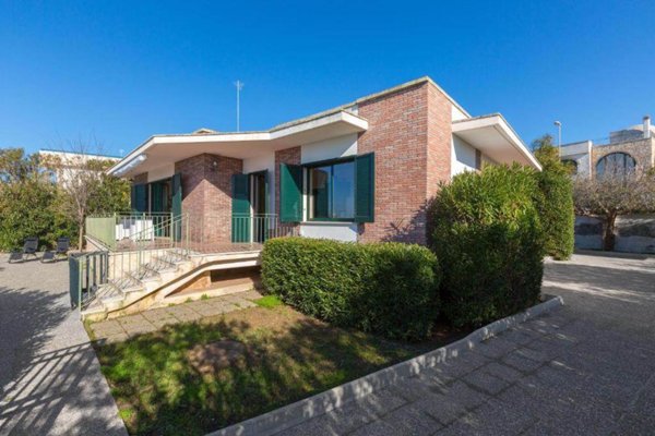 casa indipendente in vendita a Porto Cesareo in zona Torre Lapillo
