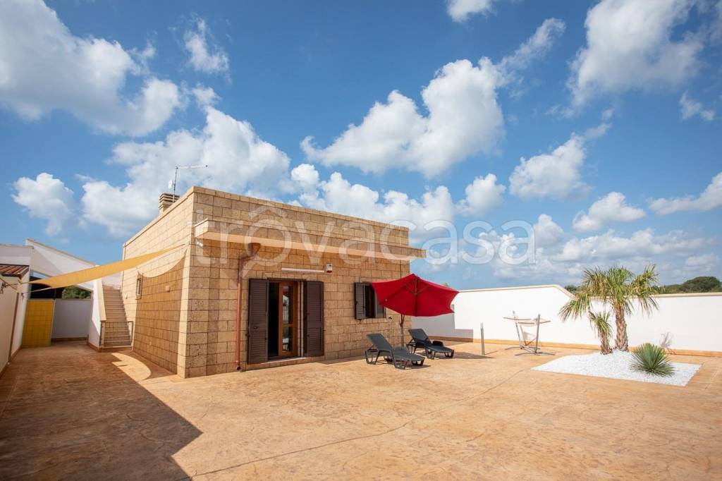 casa indipendente in vendita a Porto Cesareo in zona Torre Lapillo