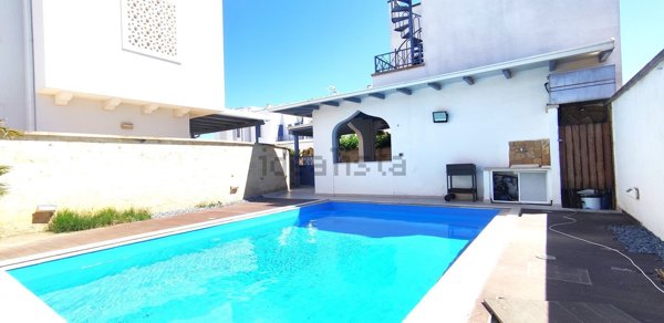 casa indipendente in vendita a Porto Cesareo in zona Torre Lapillo