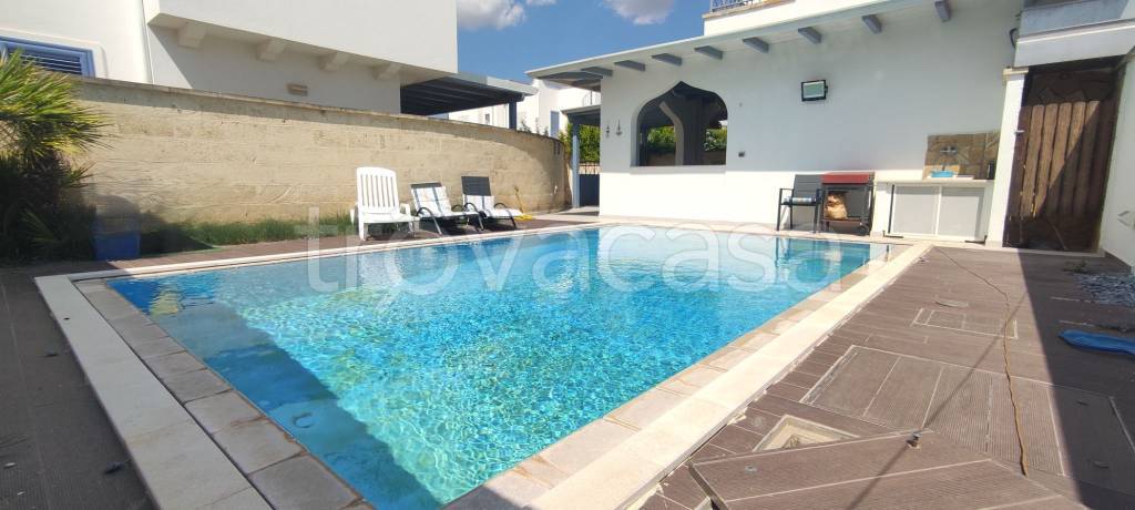 casa indipendente in vendita a Porto Cesareo in zona Torre Lapillo