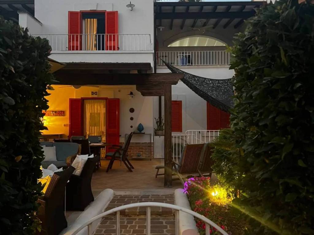 casa indipendente in vendita a Porto Cesareo